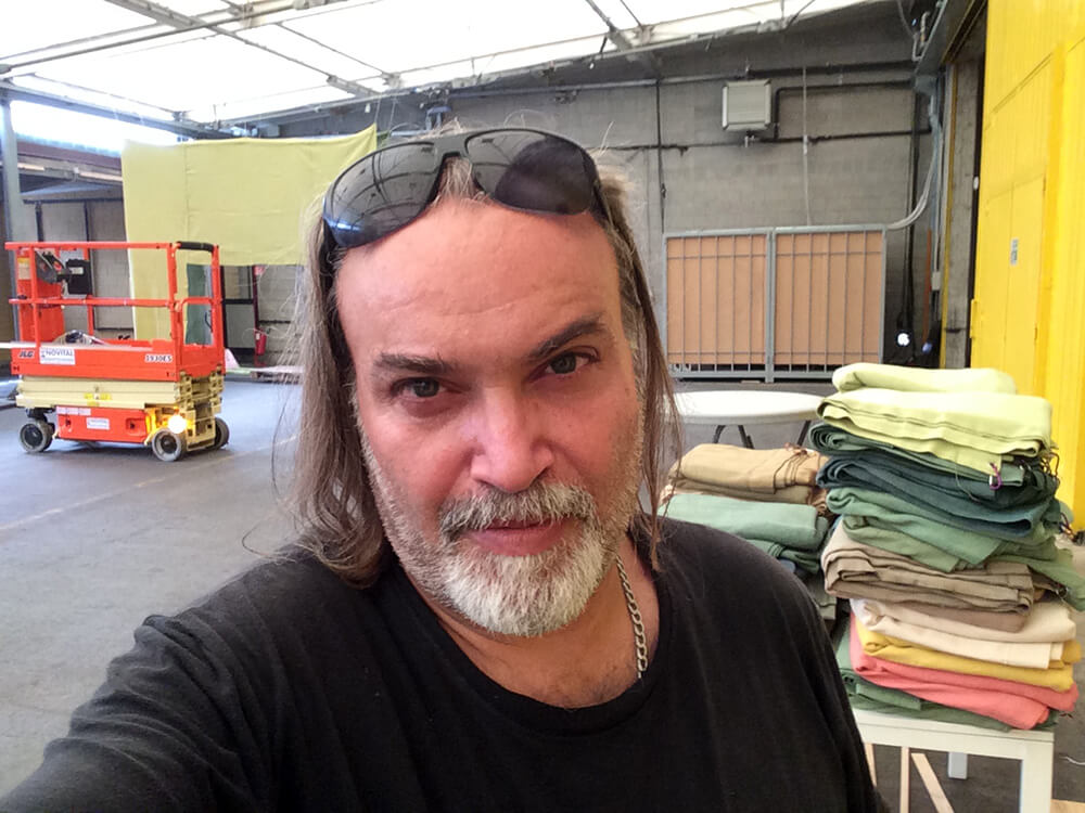 11-massimoburgio-burningmax-50shadesofgreen-salonecanapamilano2019-installation